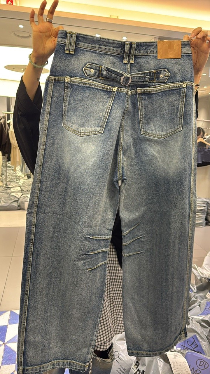 baee5e39-f5d2-4d38-90e4-fd846b01b9df