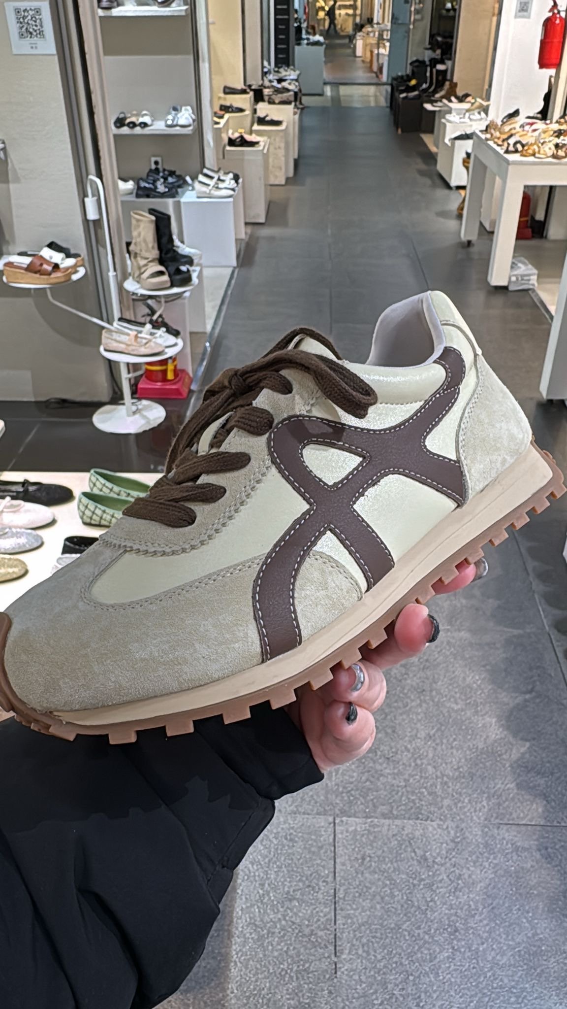 c756deec-1ce1-4433-8c29-f34a288ddd15