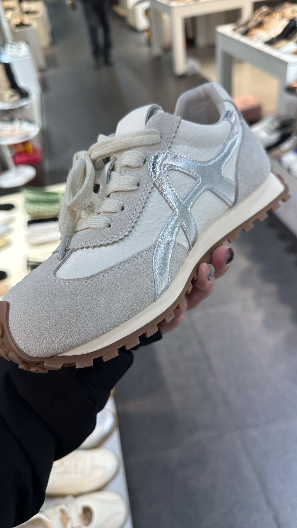 c927c121-df05-49cf-938f-9453b747f33f