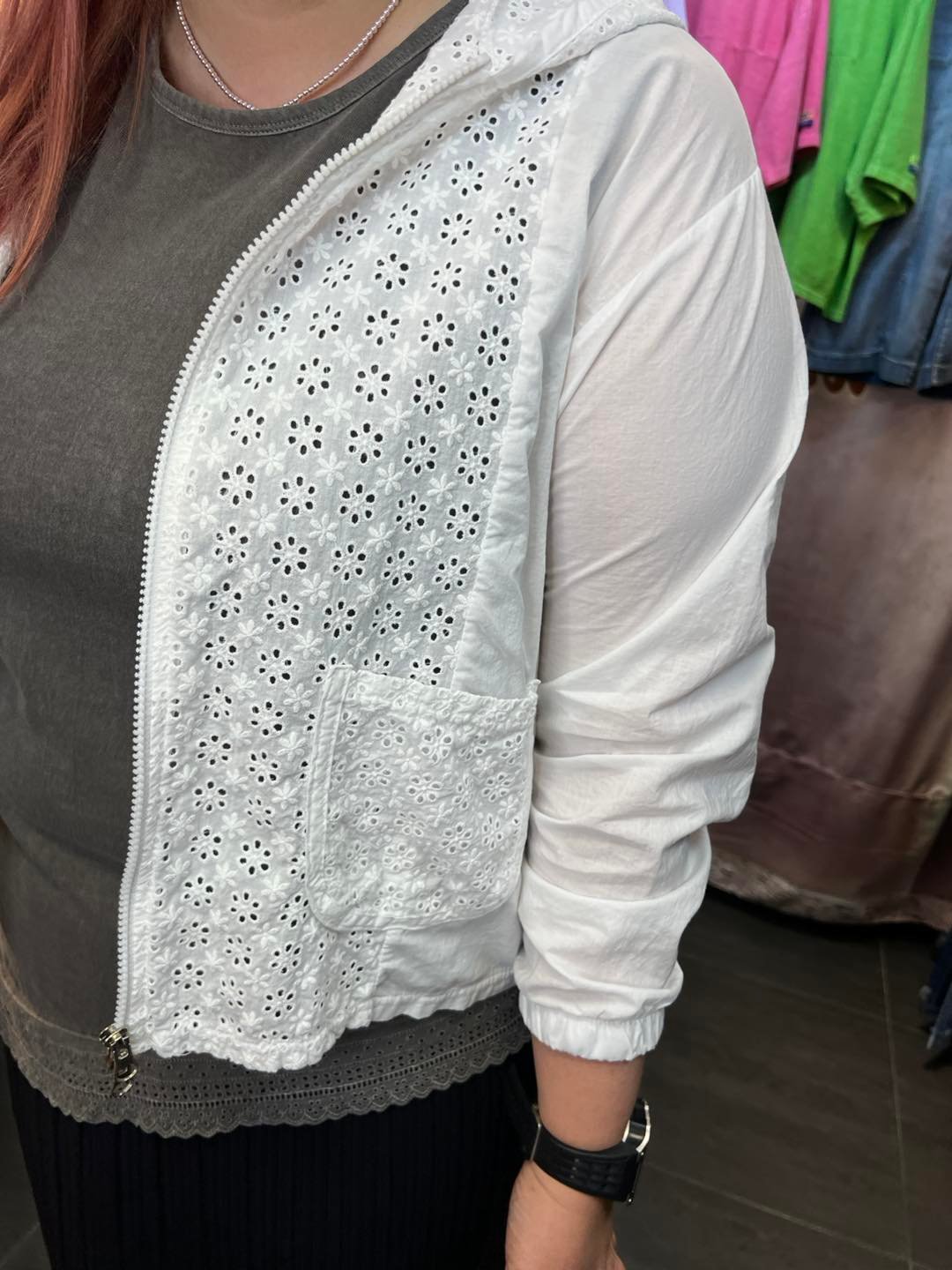 660337832_1368265635335879_7372490496094504546_n