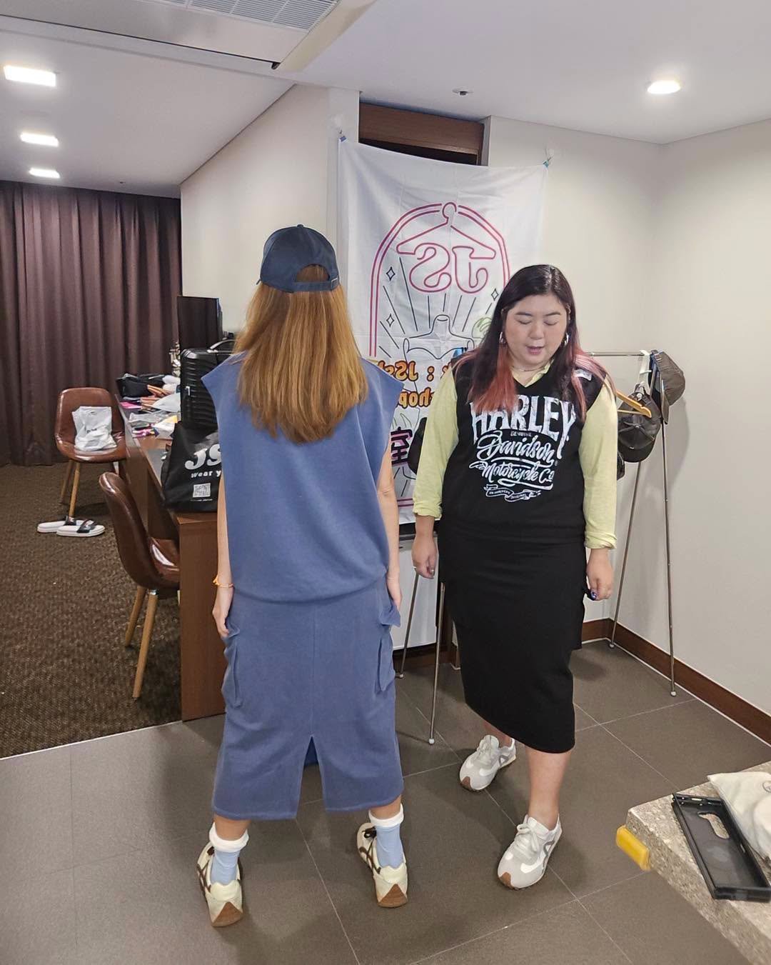 #7273/7274 秋季V領珠地棉料背心半截裙套裝 (可分開訂購) - Image 8