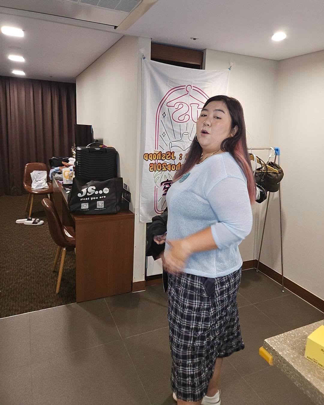 #7268 秋季深藍色格仔縐布半截裙 - Image 7