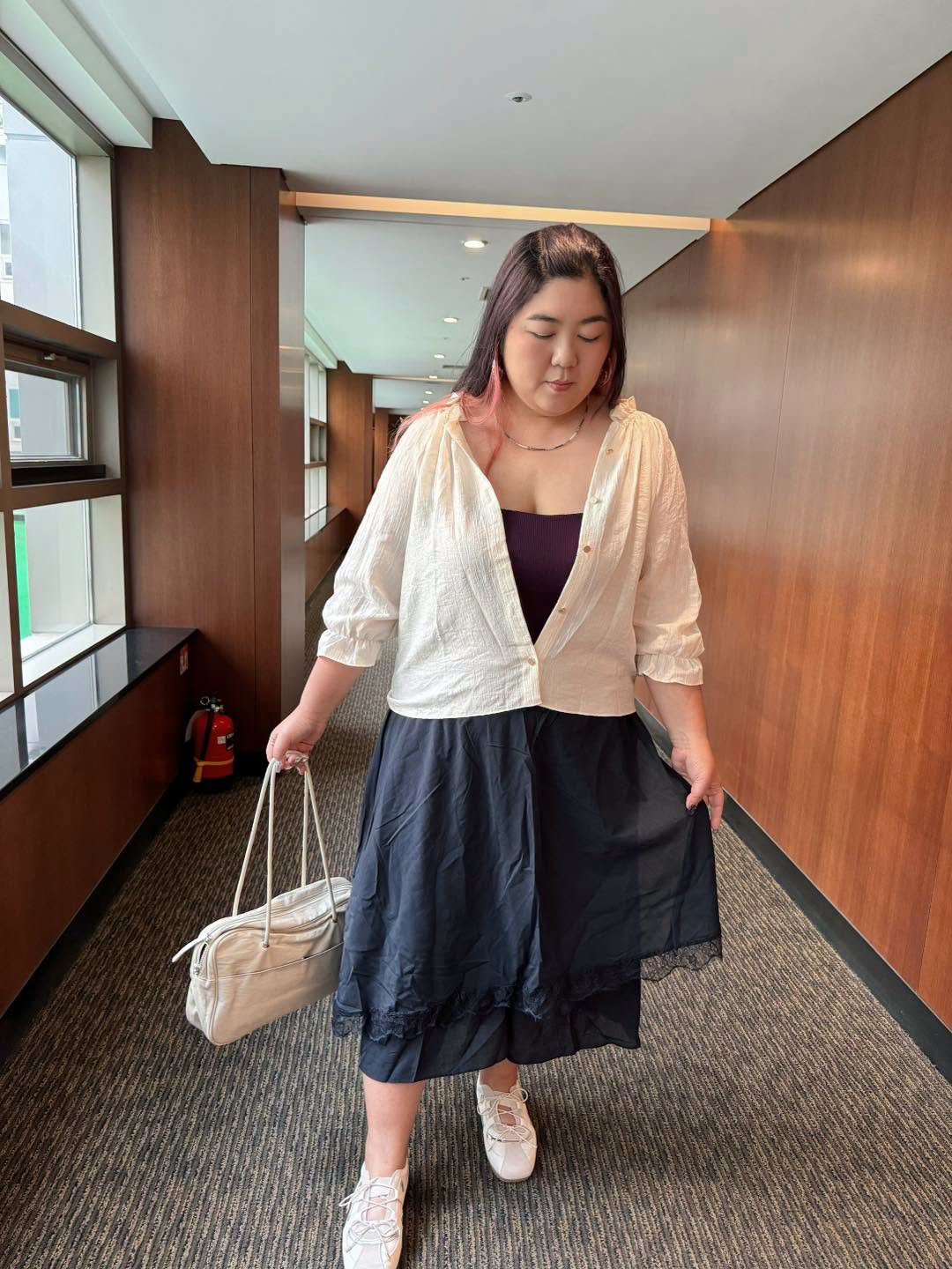 #7250 秋季深藍色喱士邊棉麻裙褲