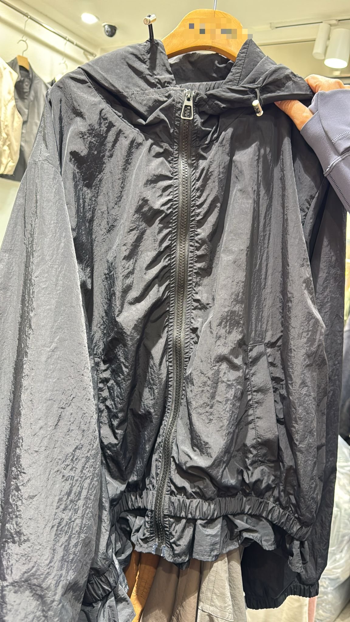 #7295 秋季有帽波浪腳跣水料外套 - Image 13
